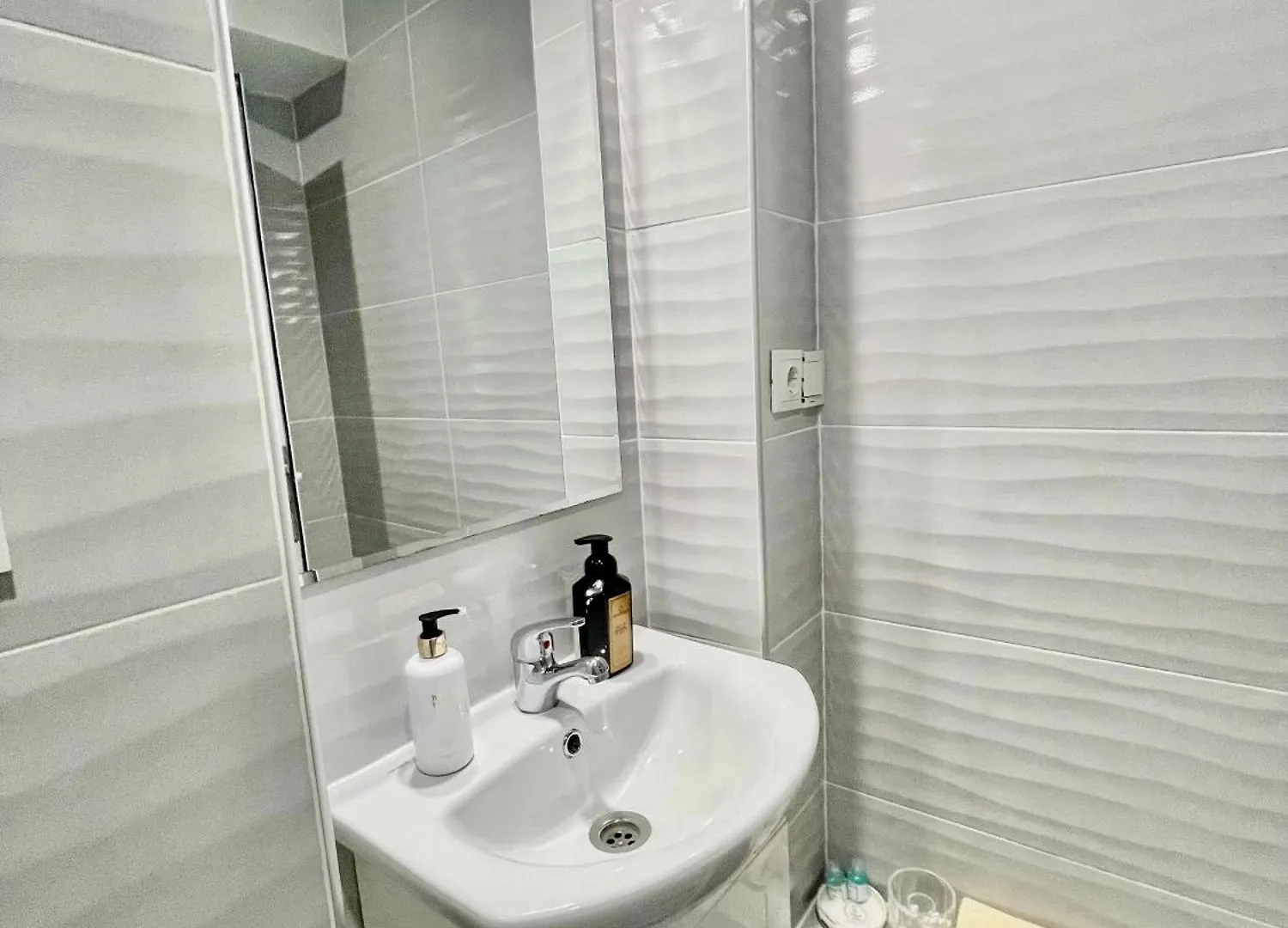 White Rose Guest Rooms Burgas 2*,  Bulgaria
