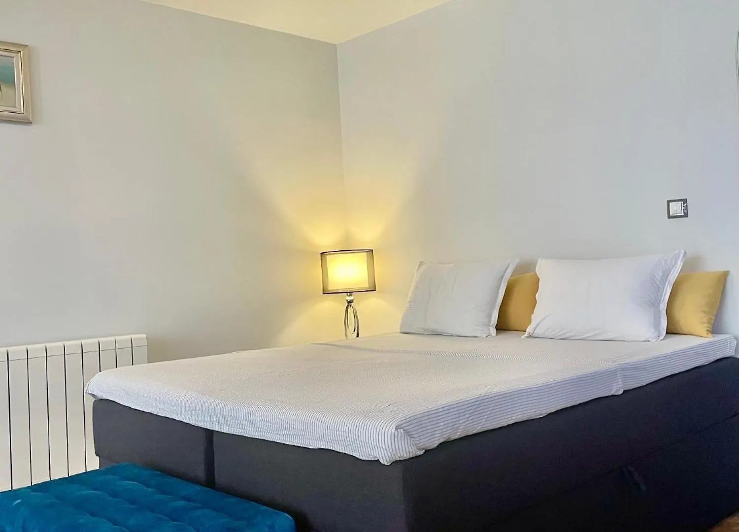 White Rose Guest Rooms 부르가스 호텔