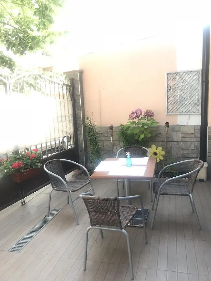 White Rose Guest Rooms Burgas Bulgaria